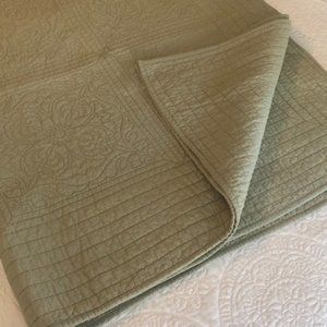 Twin size 100% cotton bed quilt